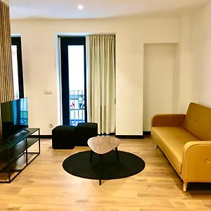Loft De Diseño Con Balcon Apartamento Figueras